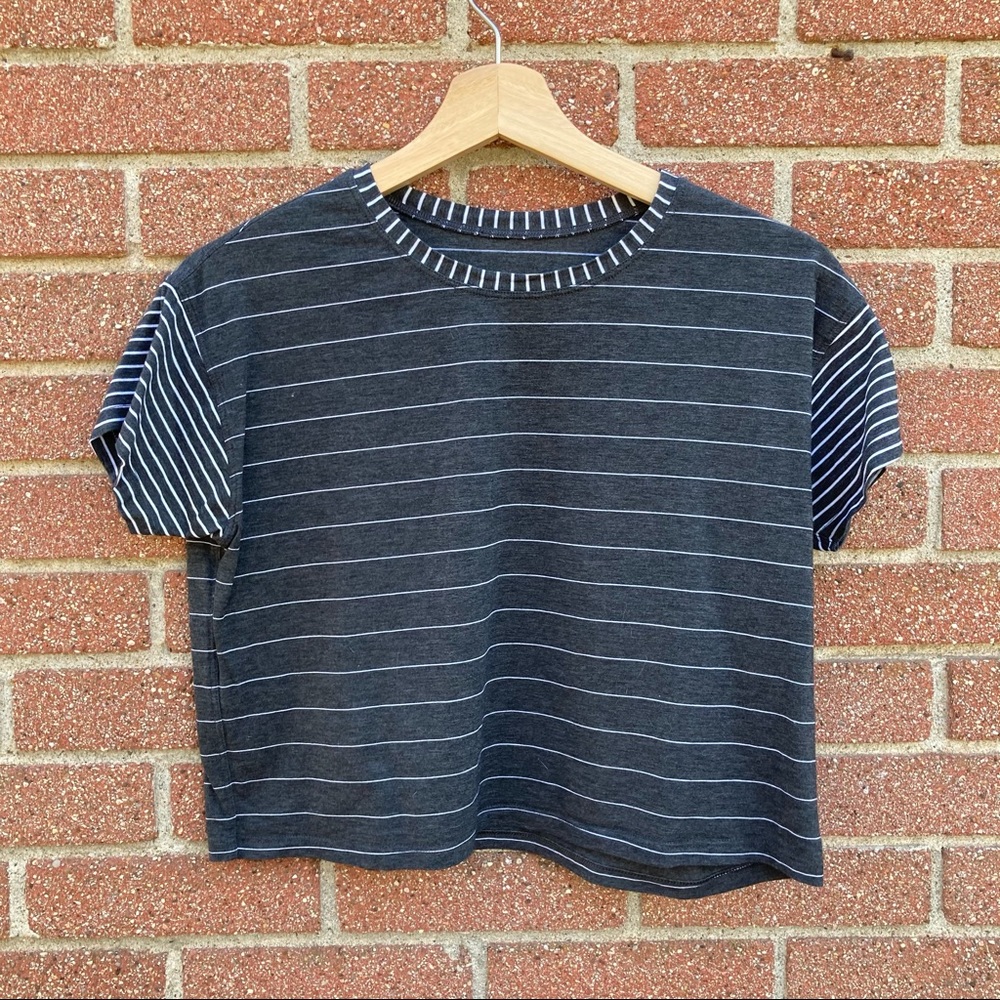 Lululemon gray striped crop tee *size uncertain*